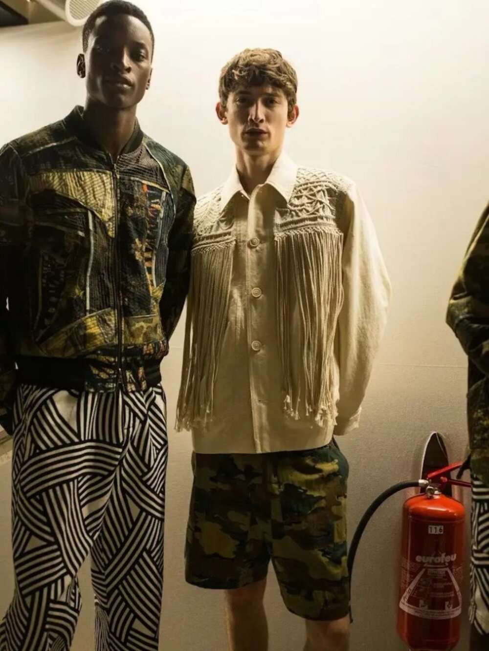 Dries Van Noten Camo Linen Blend Shorts - Size Small
